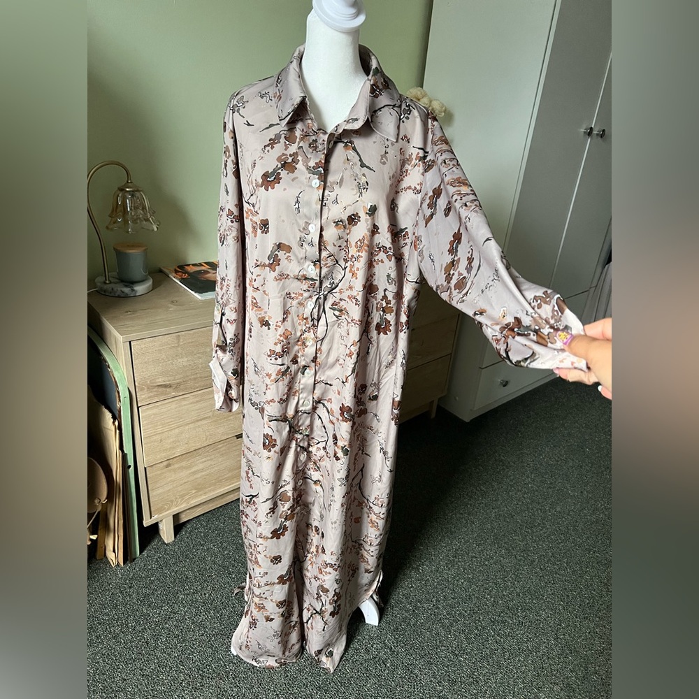 Autumnal Print Modest Maxi Button Down Relaxed Fit Long-Sleeve Satin Dress Sz XL - Picture 3 of 16